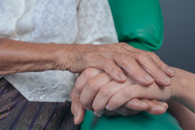 Miedo y desconocimiento reinan sobre síndromes demenciales en adultos mayores 