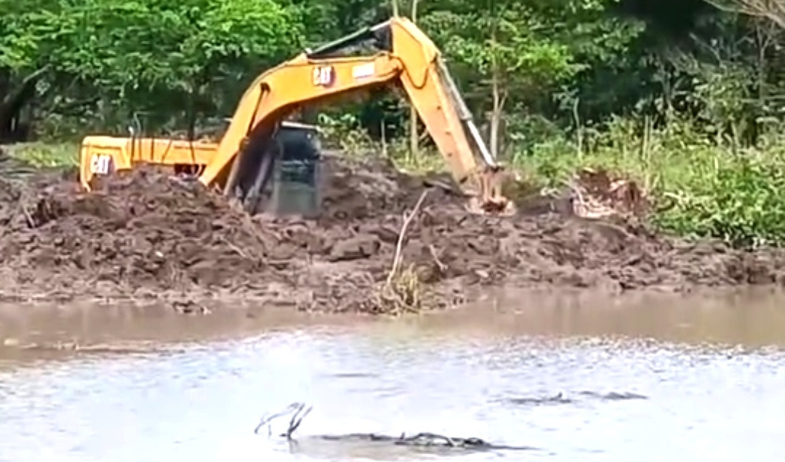 MOP inicia dragado de ríos en Tonosí, la comunidad exige soluciones definitivas 