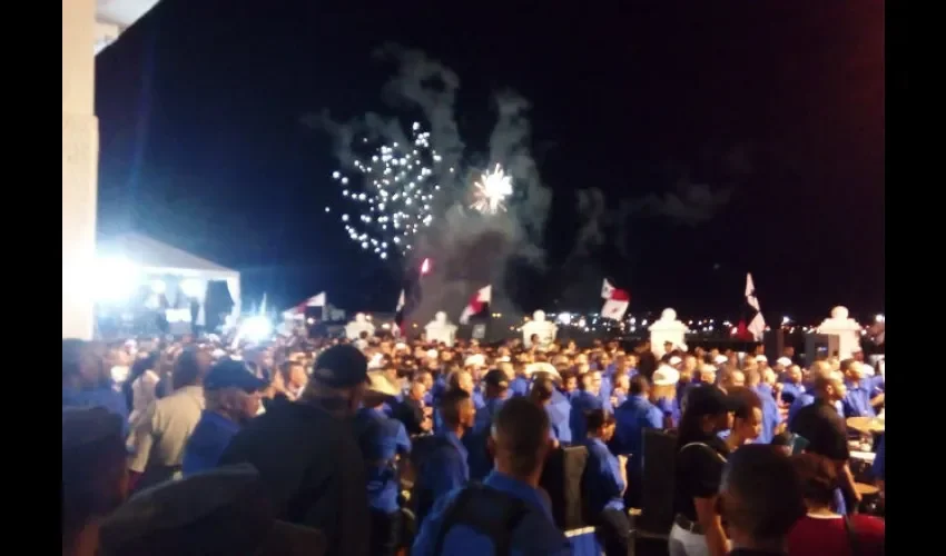 Fuegos artificiales en las Dianas del 3 de Noviembre.