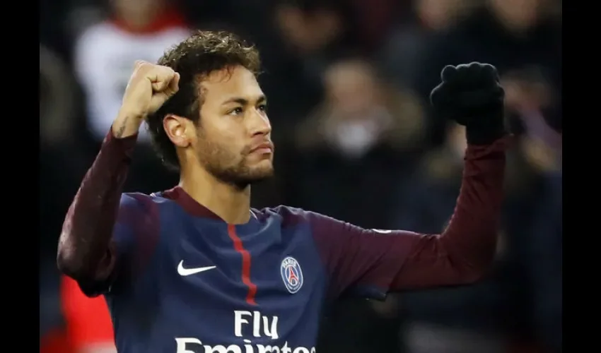 Neymar, uno de los fichajes más caros de la historia, fue traspasado del Barcelona al PSG el año pasado.