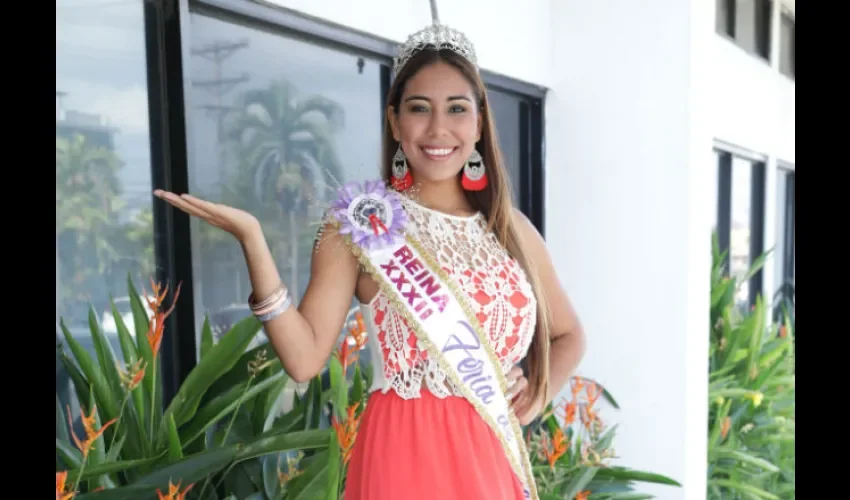 Reina de feria Nacional de Colón. 