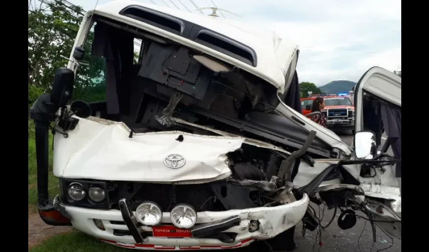 Otros dos vehículos estuvieron involucrados en el accidente. 