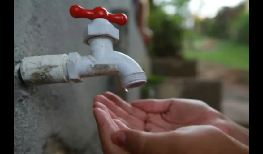 Falta de agua en Panamá Este.