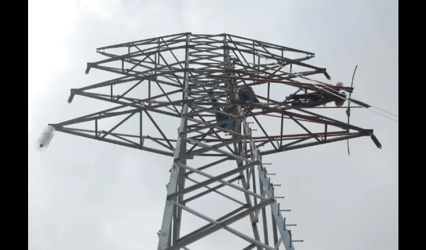 Foto ilustrativa de una torre eléctrica. Foto: Roberto Barrios 