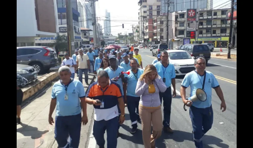 Trabajadores del Idaan. 