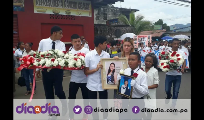 Marcharon desde la Escuela Stella Sierra donde estudió Rosaida, hasta la iglesia. Foto: Jesús Simmons