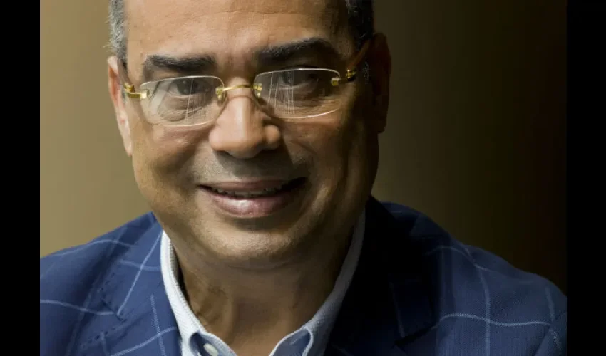 Gilberto Santa Rosa. 