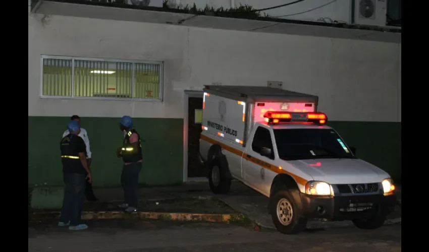 Fue llevado a la morgue para hacerle la autopsia de rigor. Foto: Diómedes Sánchez