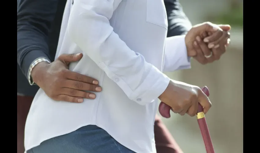 Las mujeres jóvenes están a merced del dolor de cuerpo. Foto: Cortesía