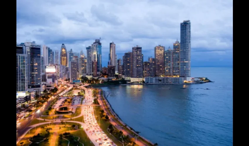 Foto ilustrativa de la Avenida Balboa. 