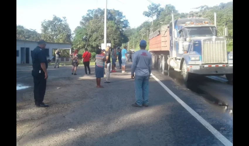 Protesta en la vía Transístmica. Foto: Diómedes Sánchez 