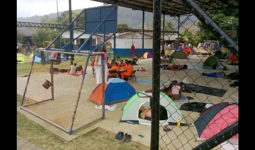 Permanecen en la escuela de Puerto Obaldía. Foto: Mundo Kuna