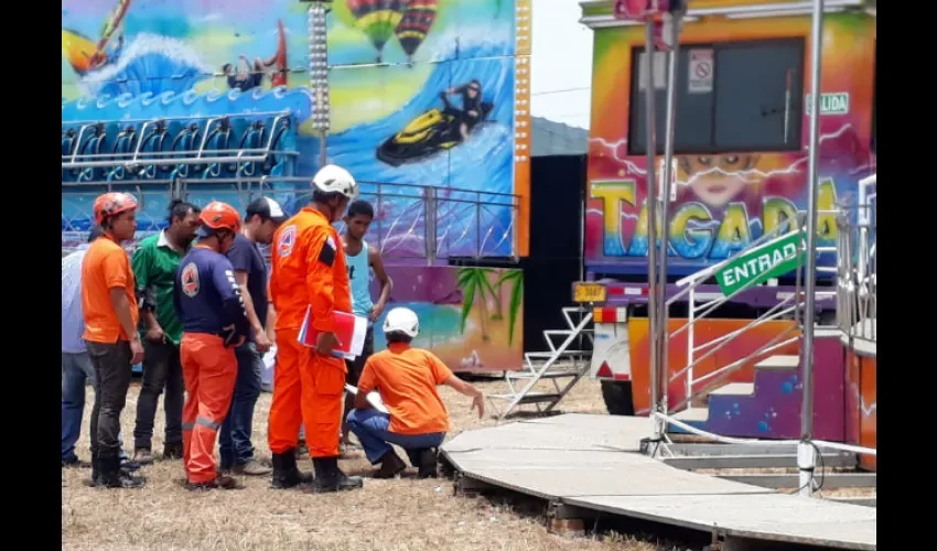 Dos parques ya están instalados en los terrenos de la feria.