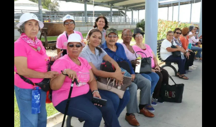 Foto ilustrativa de un grupo de jubilados. 