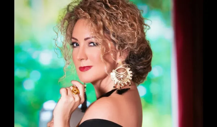 Erika Ender. 