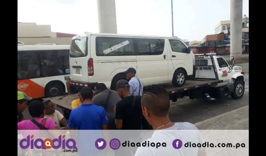 Transportistas alternativos alegan que con esta medida les están quitando su pan. Foto: Jesús Simmons