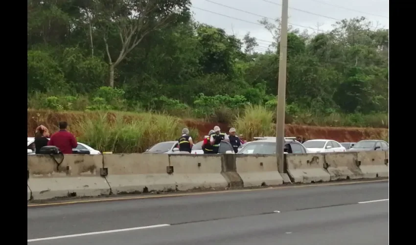 El tráfico fue afectado durante la diligencia de las autoridades. Foto: Eric Montenegro