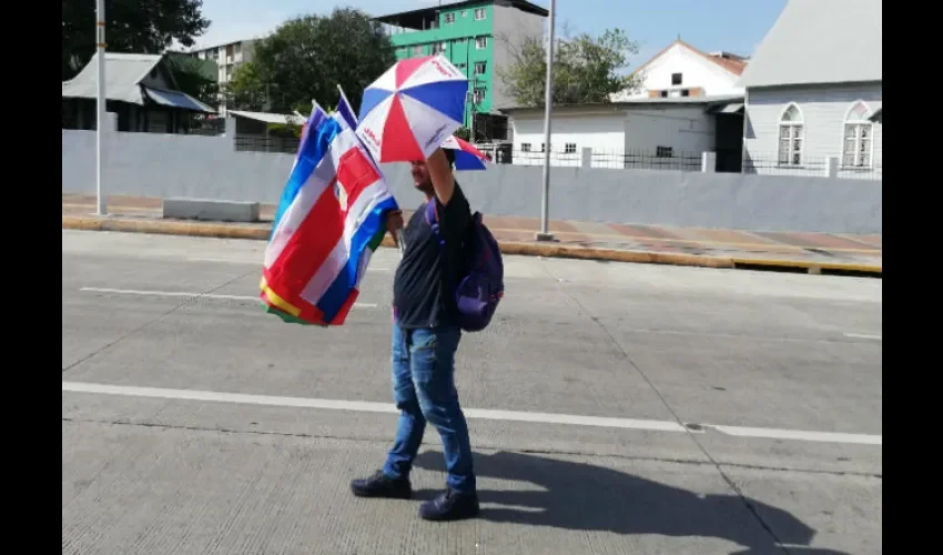 Foto ilustrativa del acto de izada. 