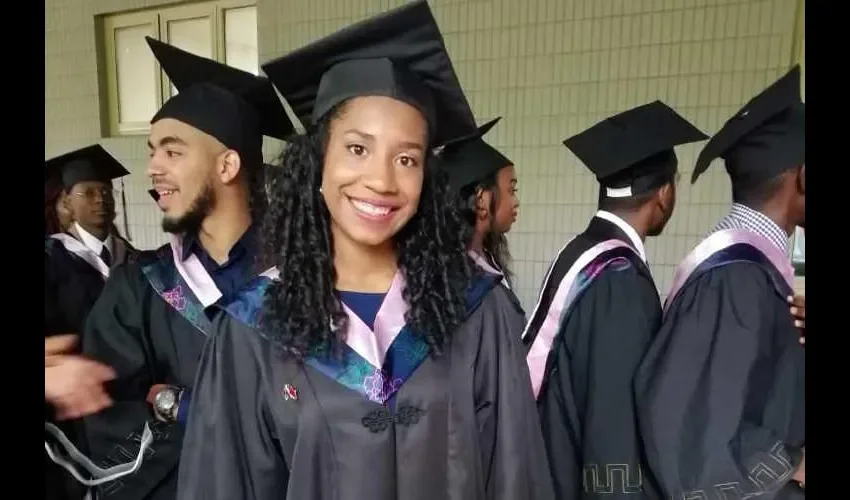 Es la tercera de cuatro hermanas. Tres ya tienen títulos profesionales y la más pequeña está en la universidad. Foto: Cortesía