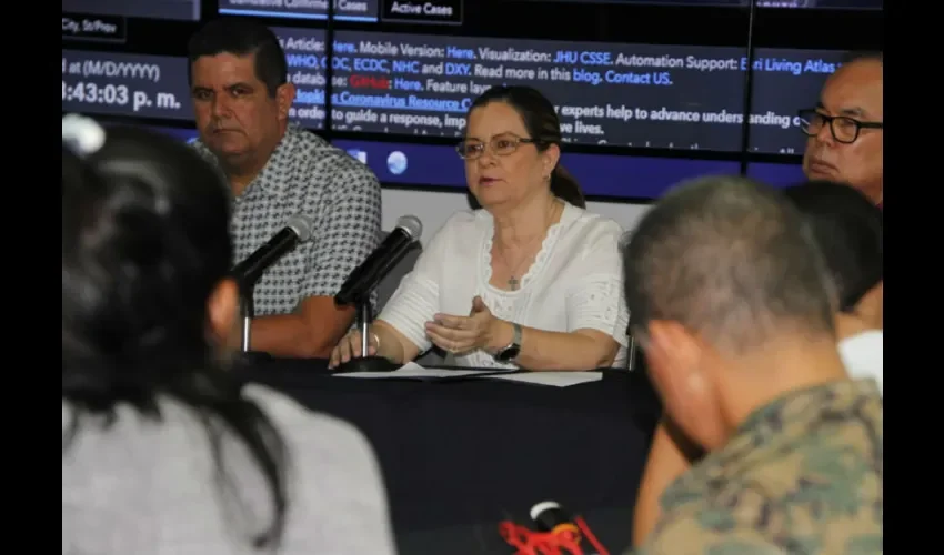 Se trata de un varón de 54 años que ingresó por el Aeropuerto Internacional de Tocumen el viernes 21 de febrero y salió del país el sábado 22 hacia Costa Rica.