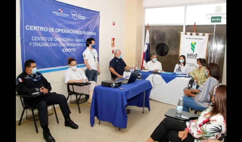 Foto ilustrativa de la reunión de control de las autoridades. 