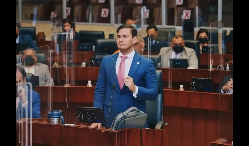 Juan Diego durante su participación en la Asamblea.