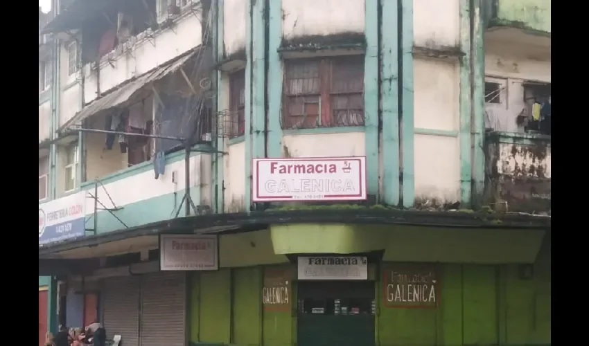 Una de las farmacias en la provincia se mantiene cerrada como medida de protesta. 