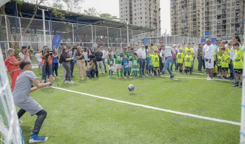 El área fue acondicionada para prácticas y juegos.