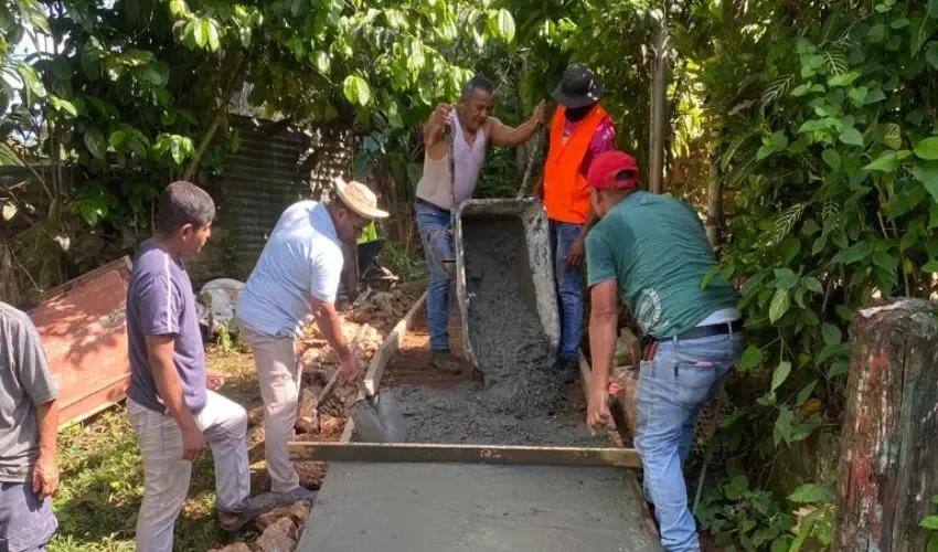 Los trabajos continúan en la comunidad. 