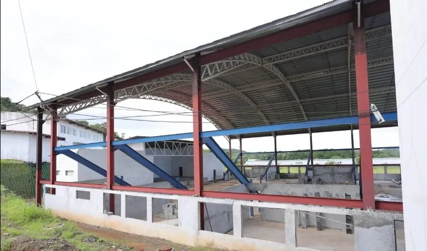 El gimnasio está en reparación.