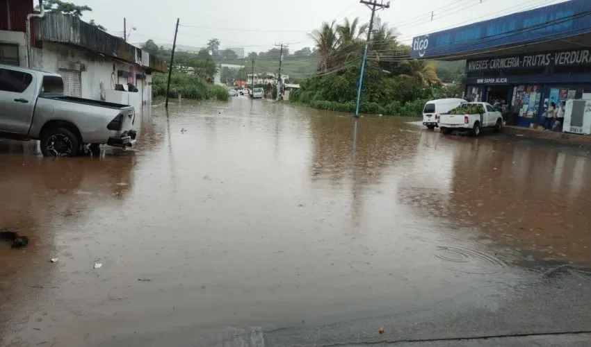 Las inundaciones causaron varios daños. 